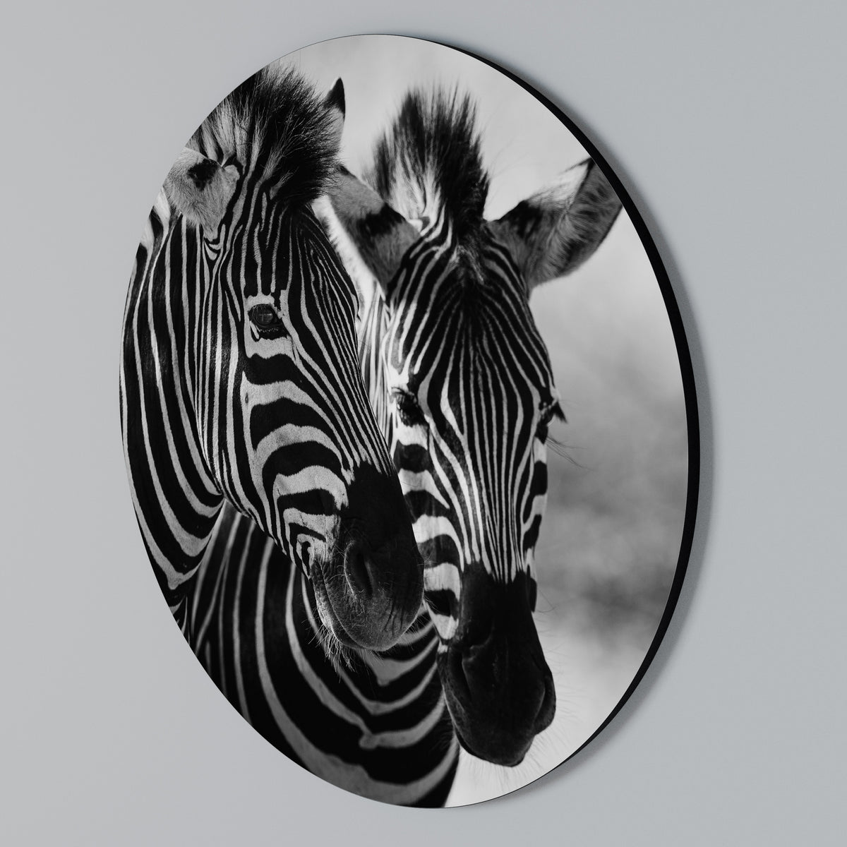 STRIPED SYMPHONY Round Wall Art